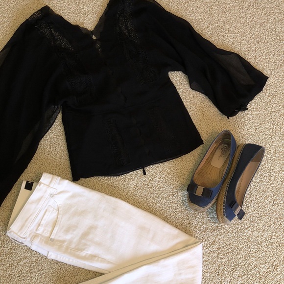 BCBG black lace top long sleeve - Picture 2 of 8